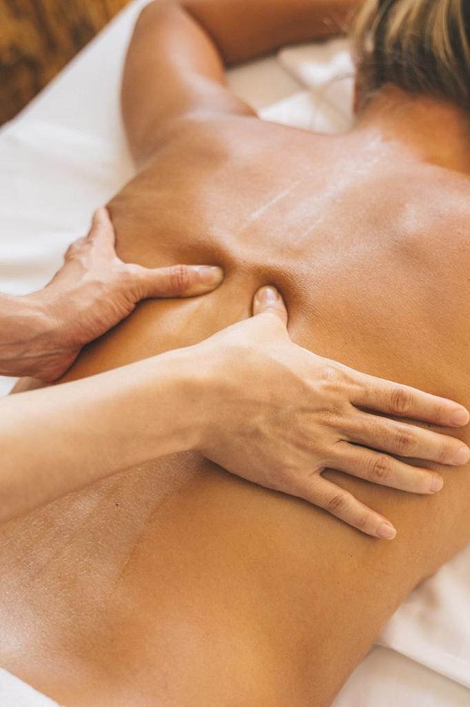 Ontspannende/Sport massage.  Gezichtsbehandeling. Castricum, Diensten en Vakmensen, Ontspanningsmassage