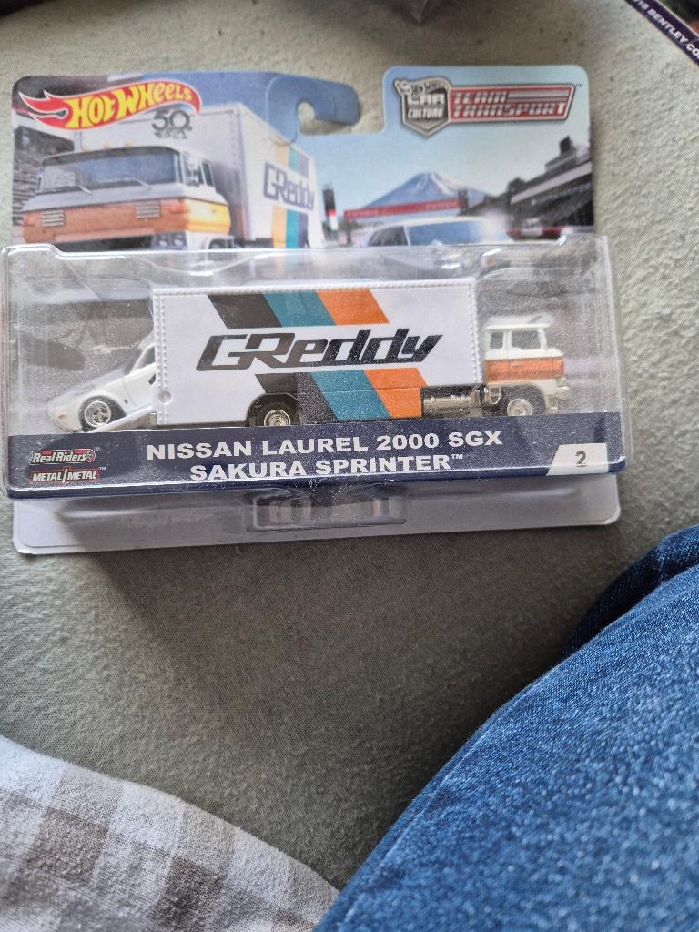 Hot Wheels Sakura Sprinter & Nissan Laurel Greddy Team, Ophalen of Verzenden, Nieuw, Auto
