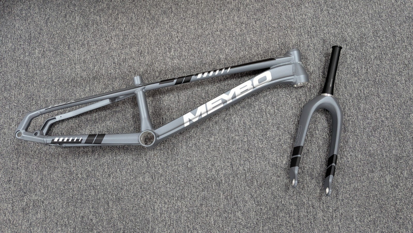 Meybo HSX Pro 22, Fietsen en Brommers, Meybo, Ophalen of Verzenden, Schijfrem, Nieuw