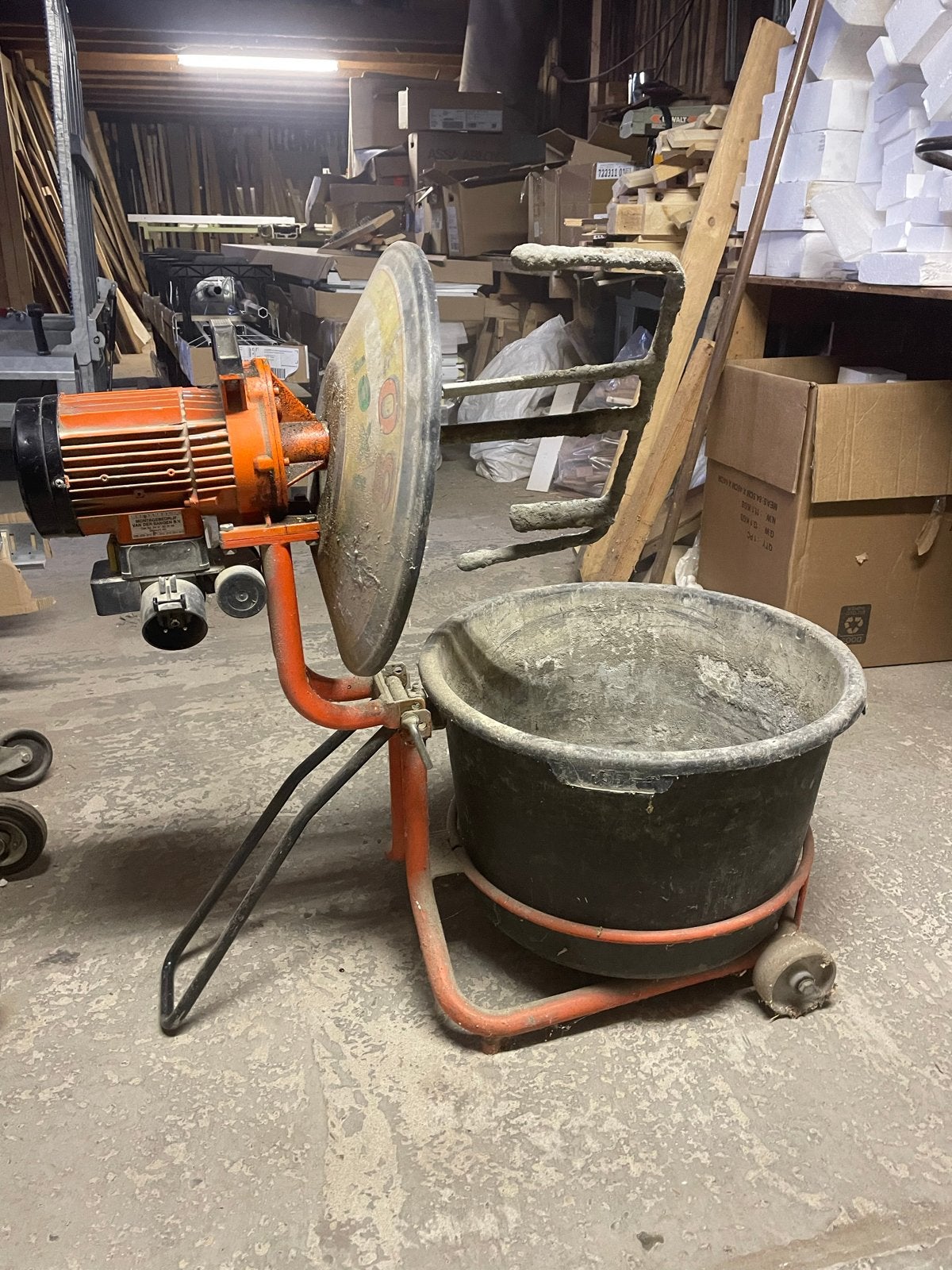 Goed werkende 230V mixer voor bouw en klus, Ophalen, Gebruikt