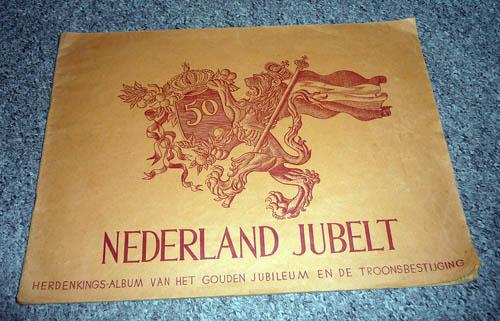 Boek Nederland Jubelt 1898 - 1948, Ophalen of Verzenden, Gebruikt