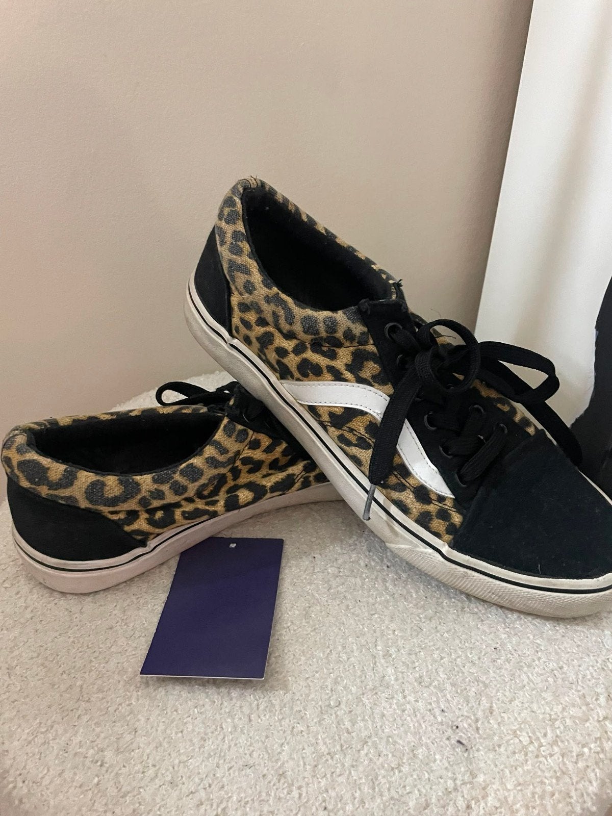 Nep Vans met luipaardprint in goede staat, Kleding | Dames, Overige kleuren, Nep Vans, Ophalen of Verzenden, Sneakers of Gympen