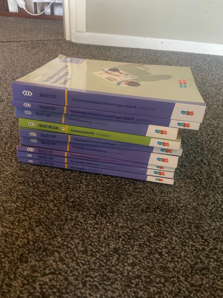 Boeken opleiding verzorgende ig niveau 3, Boeken, Ophalen of Verzenden, Gamma, Gelezen, MBO