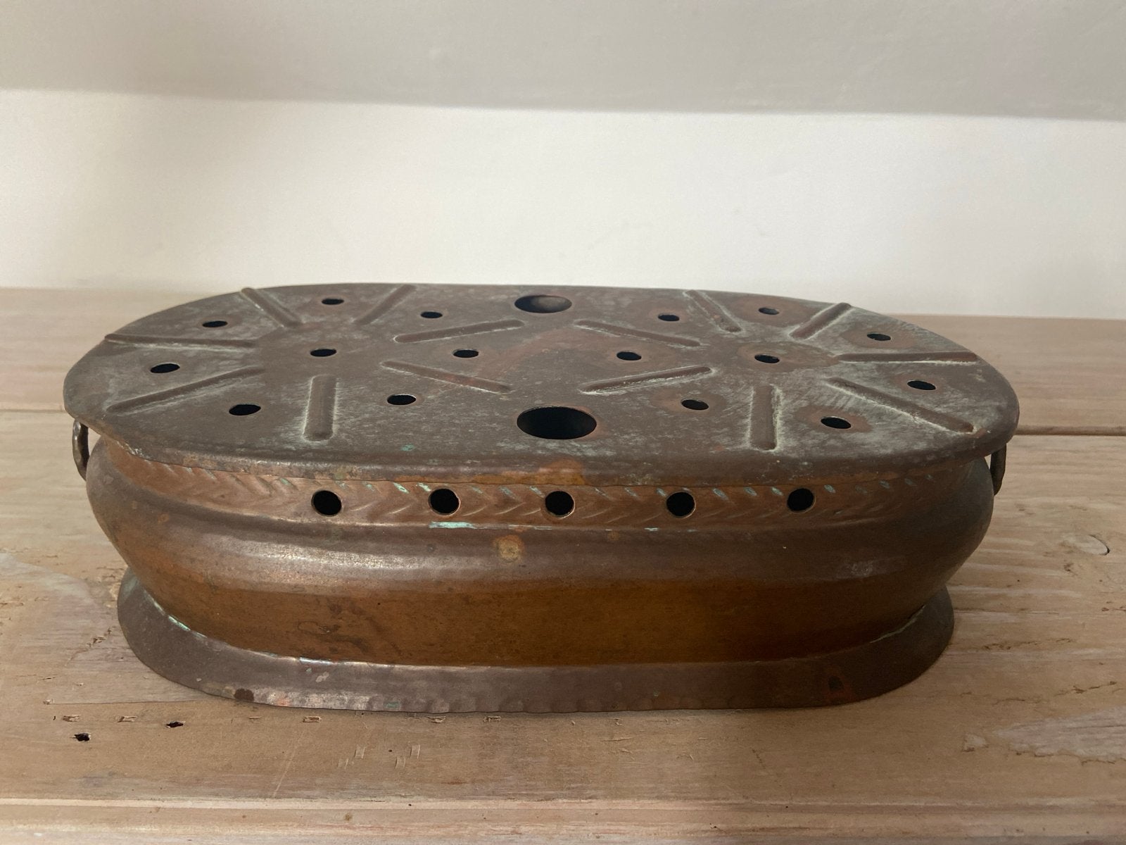 Antieke koperen strijkijzer met kolen, Antiek en Kunst, Ophalen of Verzenden, Koper
