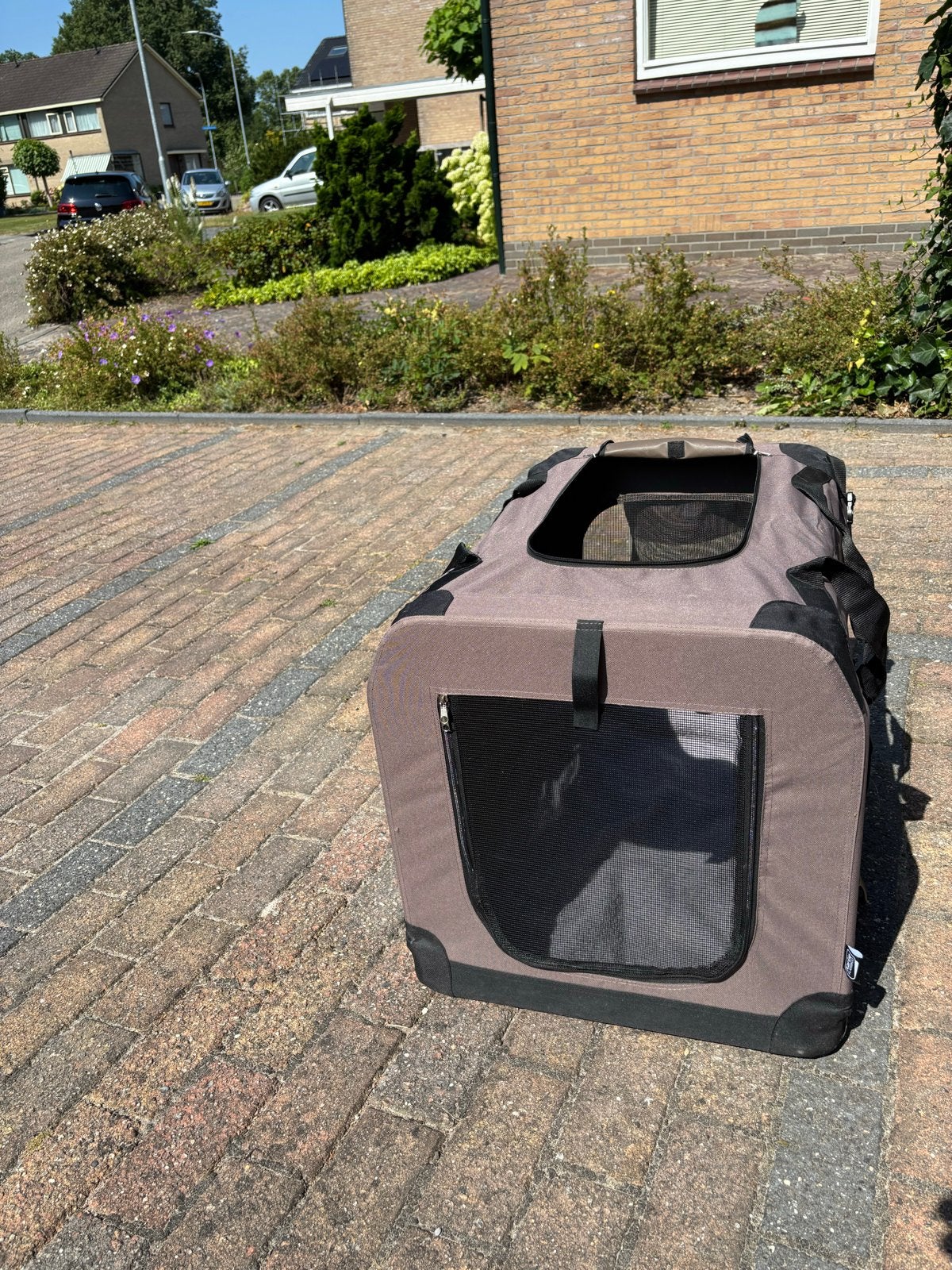 Ruime dieren bench voor kat of hond. Compact opvouwbaar, Ophalen, Zo goed als nieuw