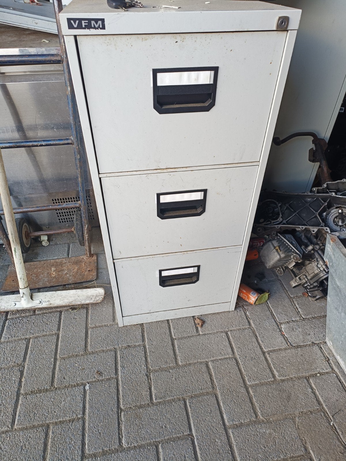 metalen kasten, Ophalen, Zo goed als nieuw, 25 tot 50 cm, Minder dan 100 cm