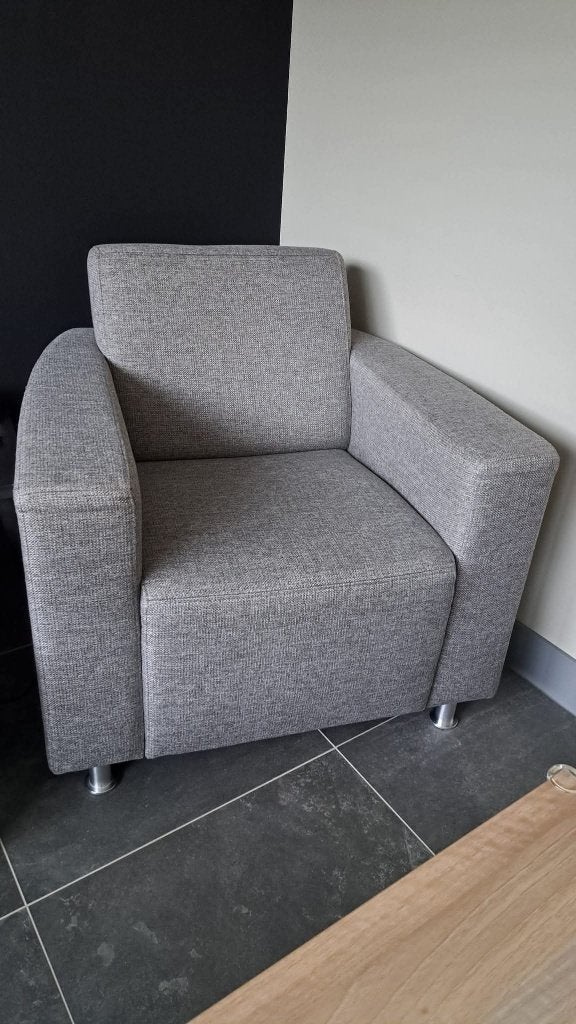 Twee mooie grijze fauteuils, Huis en Inrichting, Fauteuils, Gebruikt, Stof, 75 tot 100 cm, 75 tot 100 cm, Ophalen