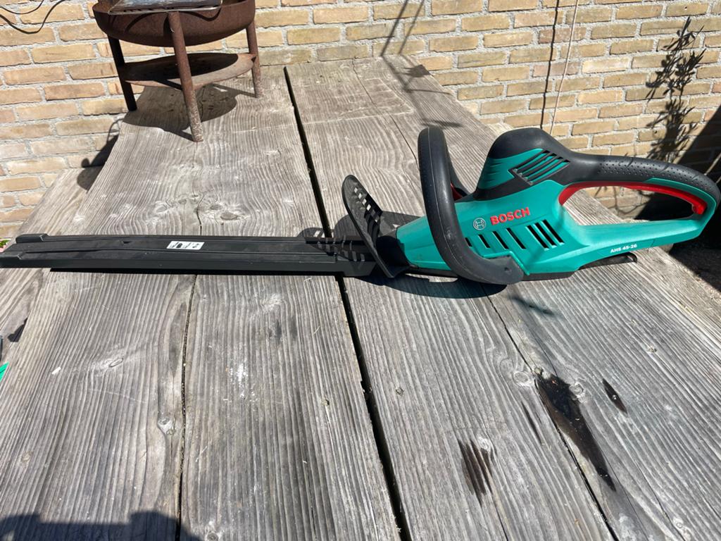 Bosch Heggenschaar AHS 45-26 - Elektrisch, Tuin en Terras, Heggenscharen, Ophalen, Gebruikt, Elektrisch
