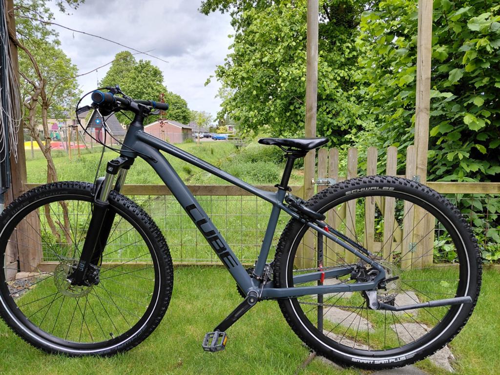 NIEUWSTAAT!! MOUNTAINBIKE CUBE AIM 29 INCH BANDENMAAT, Hardtail, Zo goed als nieuw, Schijfrem, Ophalen
