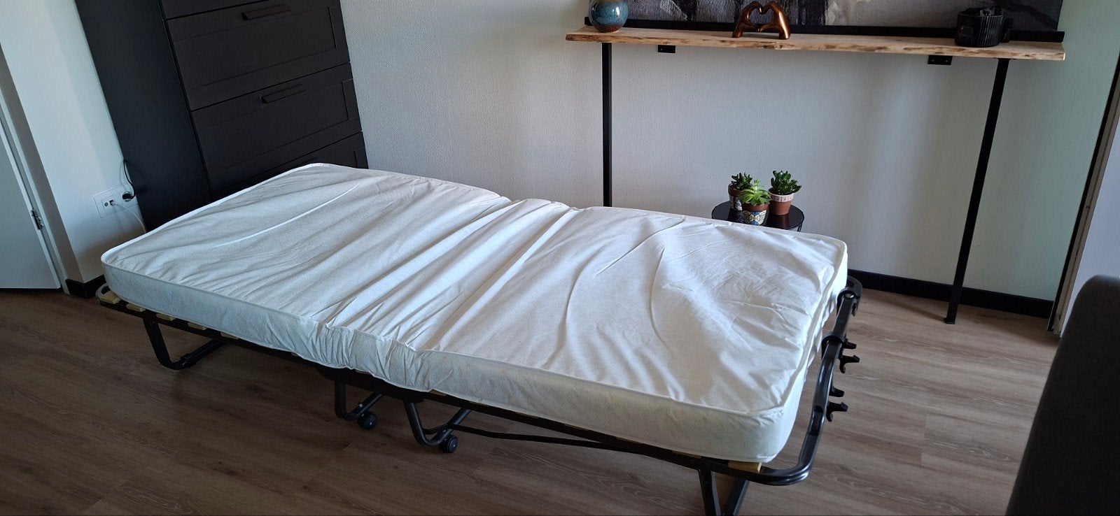 ZGAN Opklapbed 90x200 cm met matras - Zo goed als nieuw, Ophalen, Verstelbaar, 90 cm, Eenpersoons