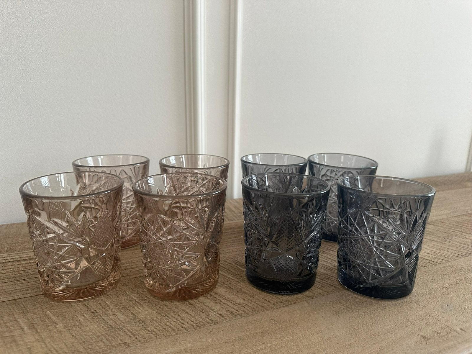 Libbey Tumblers - Set van 8 glazen in roze en grijs, Ophalen, Zo goed als nieuw, Frisdrankglas
