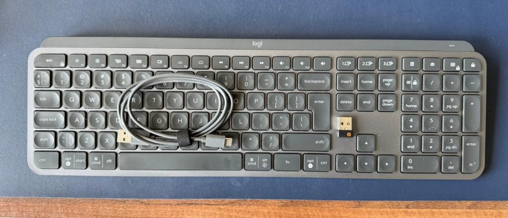 Logitech MX Keys Draadloos Toetsenbord QWERTY, Computers en Software, Toetsenborden, Ophalen, Multimediatoetsen, Zo goed als nieuw
