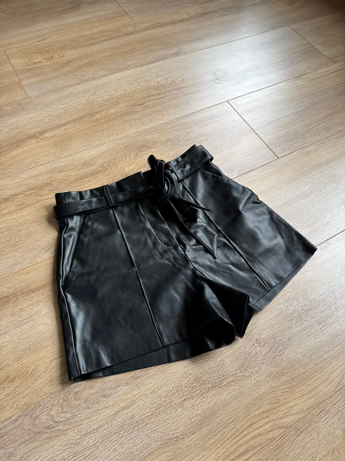Leren short Costes maat 38 M, Kleding | Dames, Maat 38/40 (M), Kort, Zwart, Ophalen of Verzenden