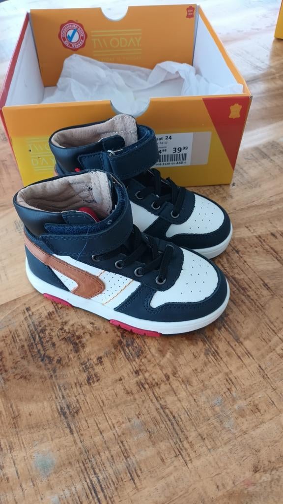 Sneakers, nieuw, maat 24, Schoentjes, Nieuw, Ophalen of Verzenden, Twoday