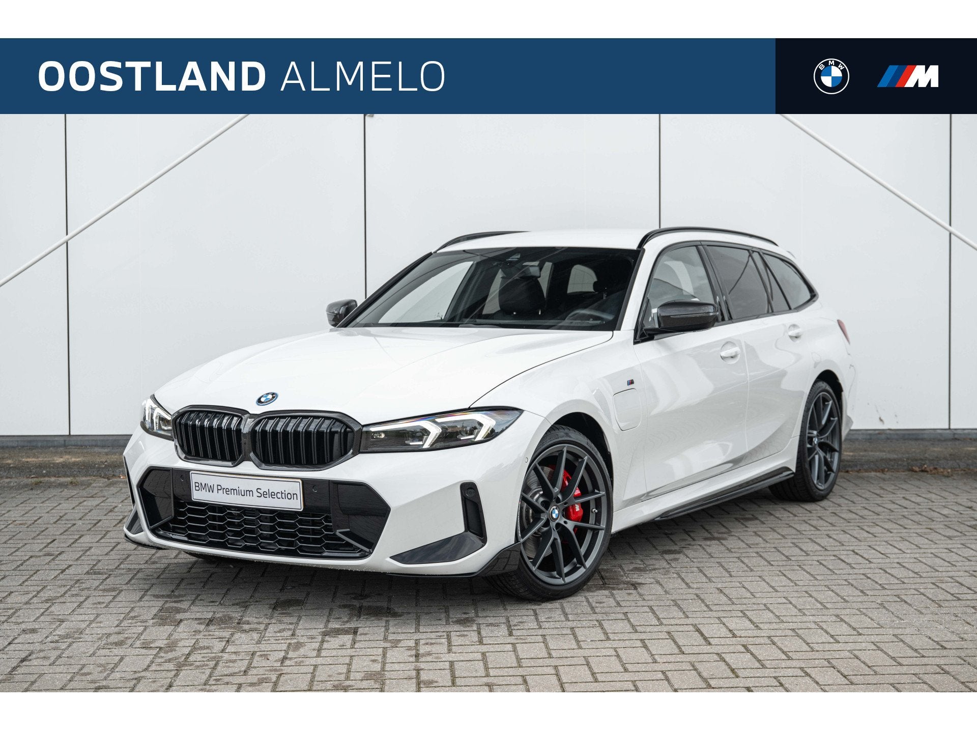 BMW 3 Serie Touring 330e M Sport Automaat / Sportstoelen / A