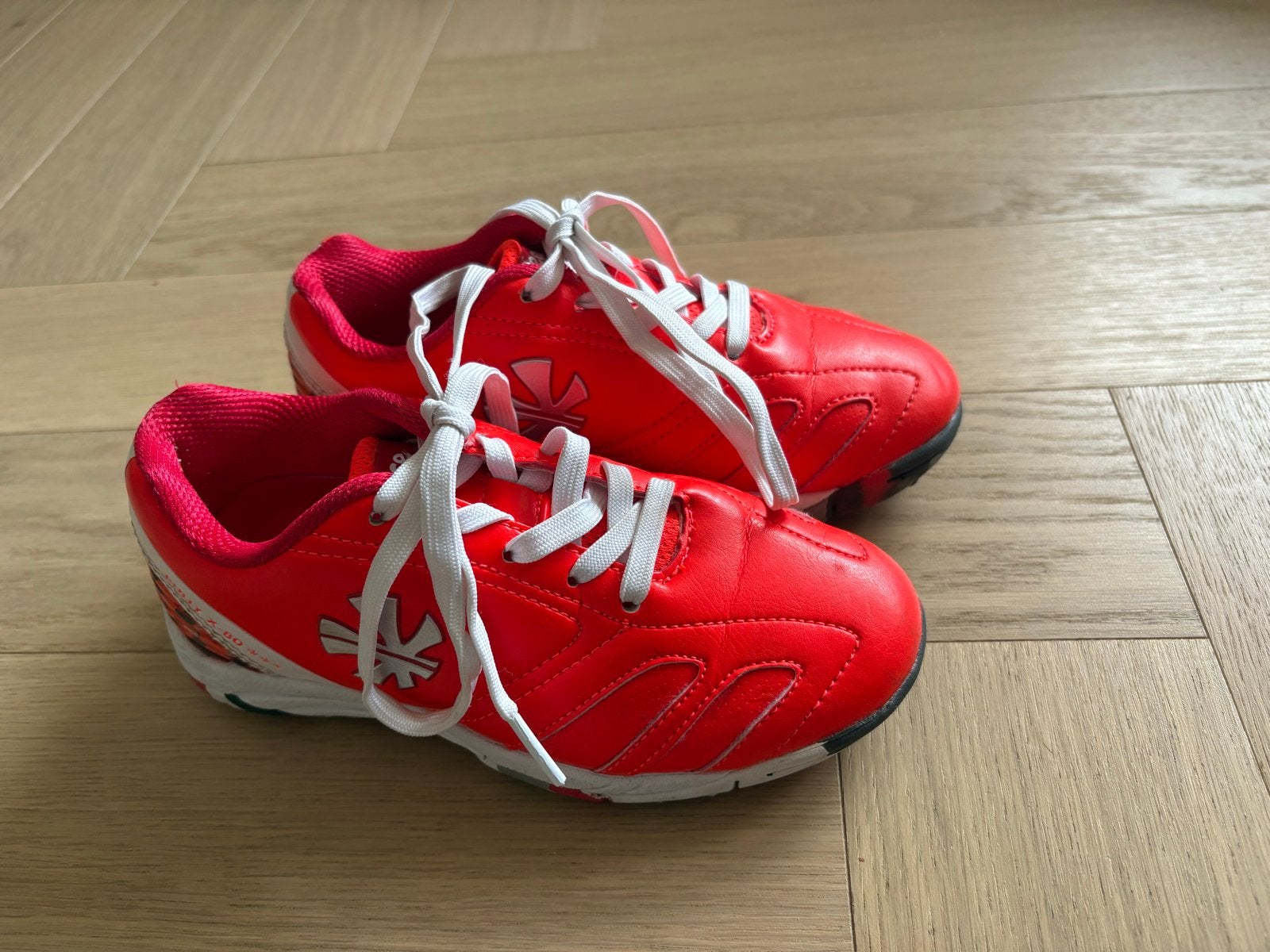 Reece hockeyschoenen maat 28 - Zo goed als nieuw, Ophalen of Verzenden, Zo goed als nieuw, Schoenen