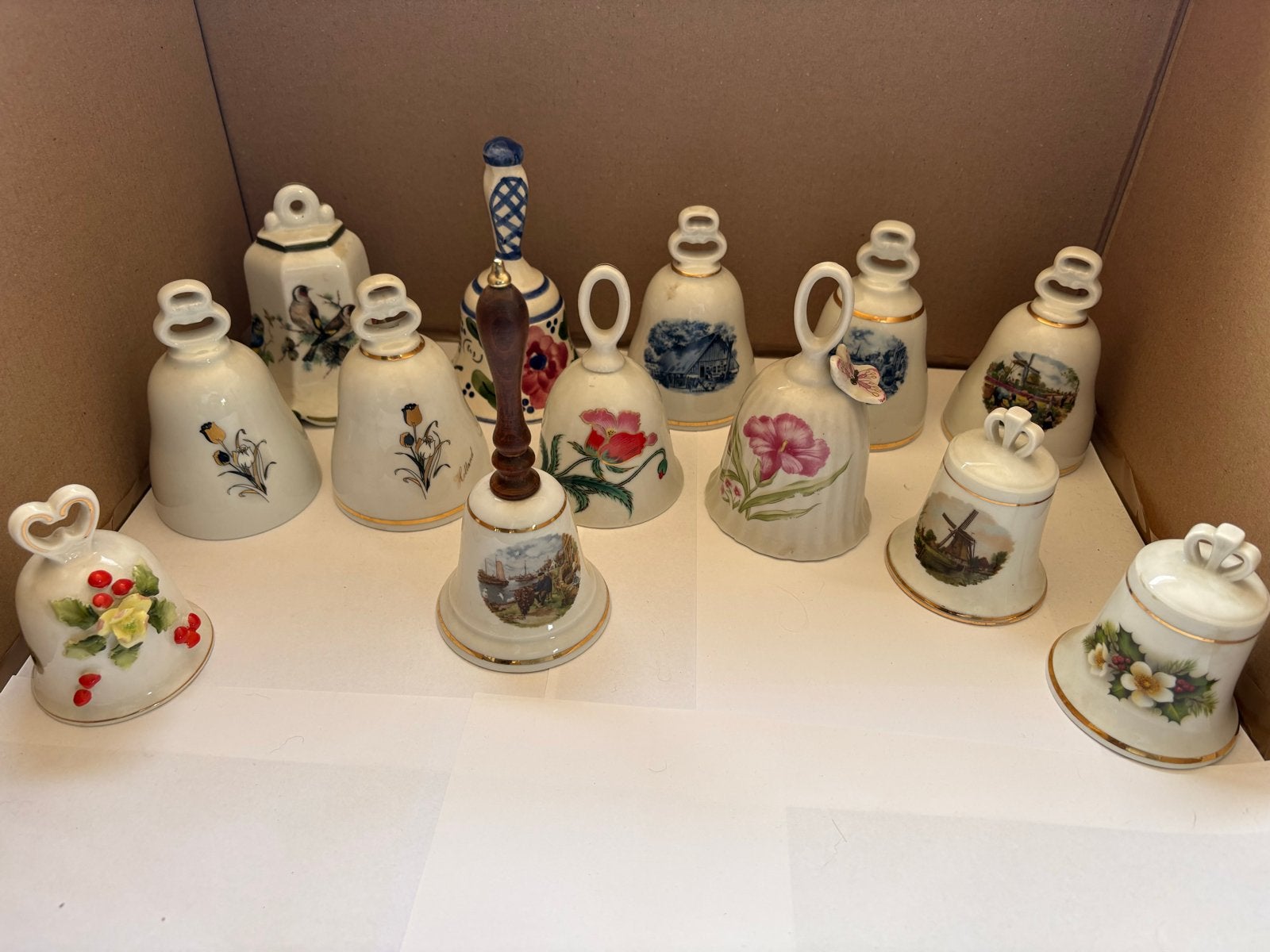 Collectie van decoratieve klokken, diverse ontwerpen, Ophalen