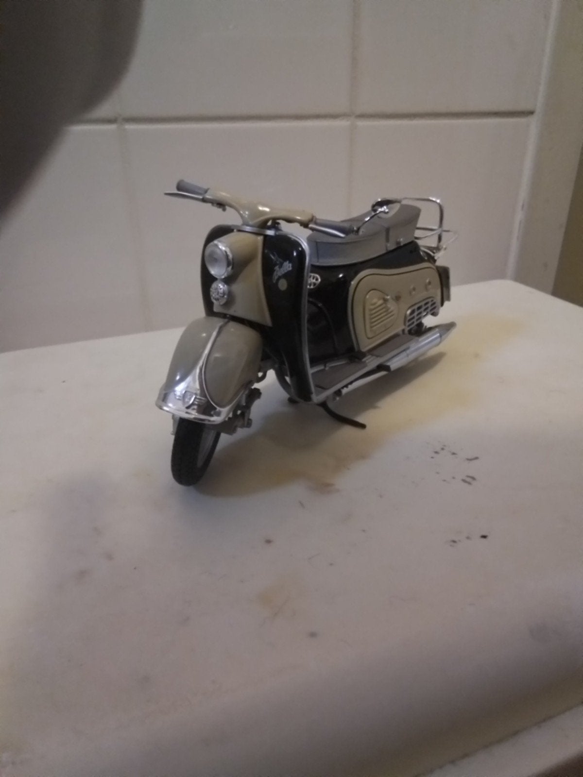 Zundapp Bella schaalmodel 1:10 nieuwstaat met doos, Hobby en Vrije tijd, Overige merken, Nieuw, Ophalen of Verzenden, Groter dan 1:32