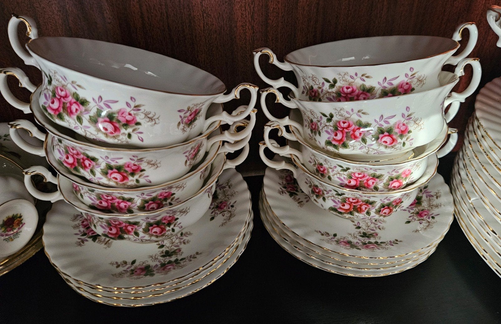 6 Royal Albert lavender rose soepkommen, Ophalen of Verzenden, Zo goed als nieuw, Porselein, Kop en/of schotel