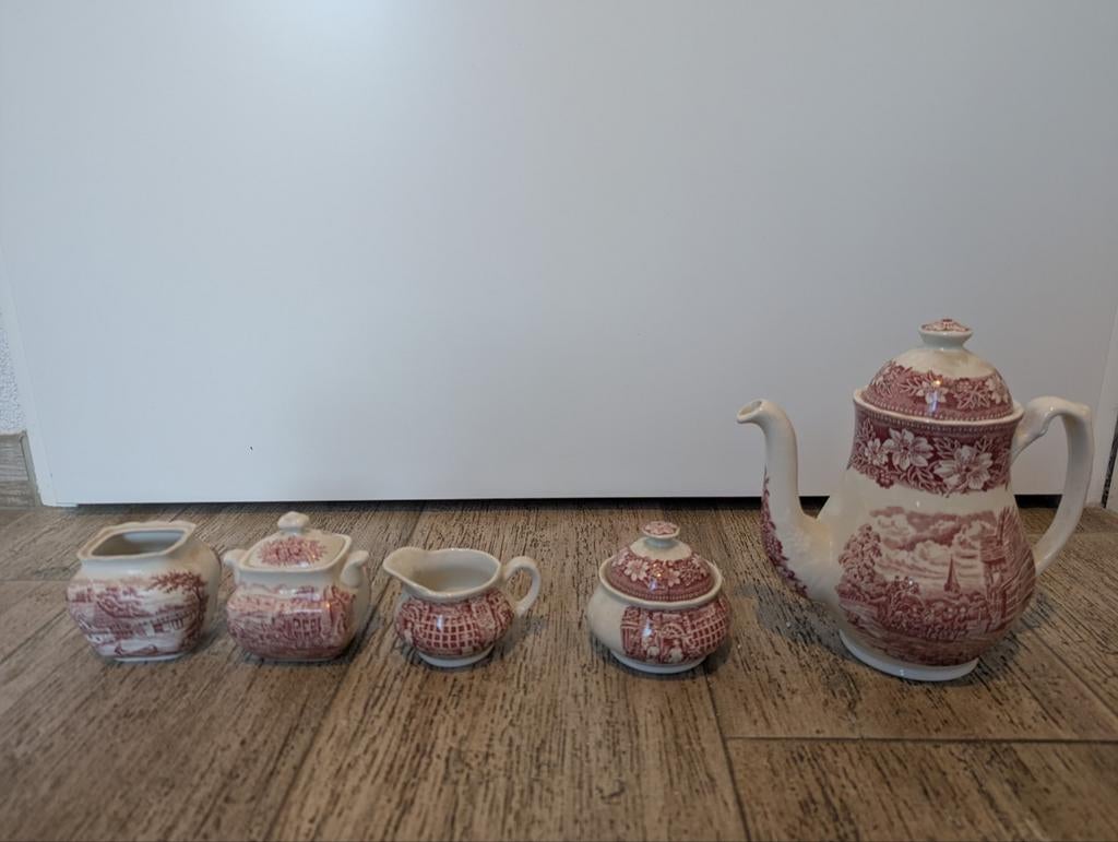 Royal Tudor Ware thee en koffieservies, Ophalen of Verzenden