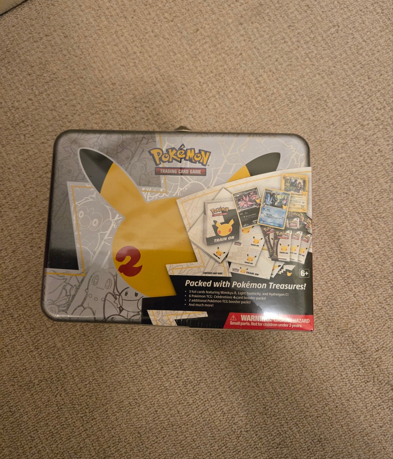 Celebrations Collectors Chest Pokemon 
Celebrations Collecto, Ophalen of Verzenden
