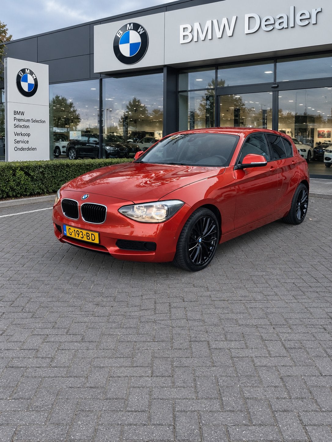 BMW 1-Serie 114I 75KW 3-DR 2013, Auto's, 1-Serie, Dealer onderhouden, Achterwielaandrijving, Euro 6