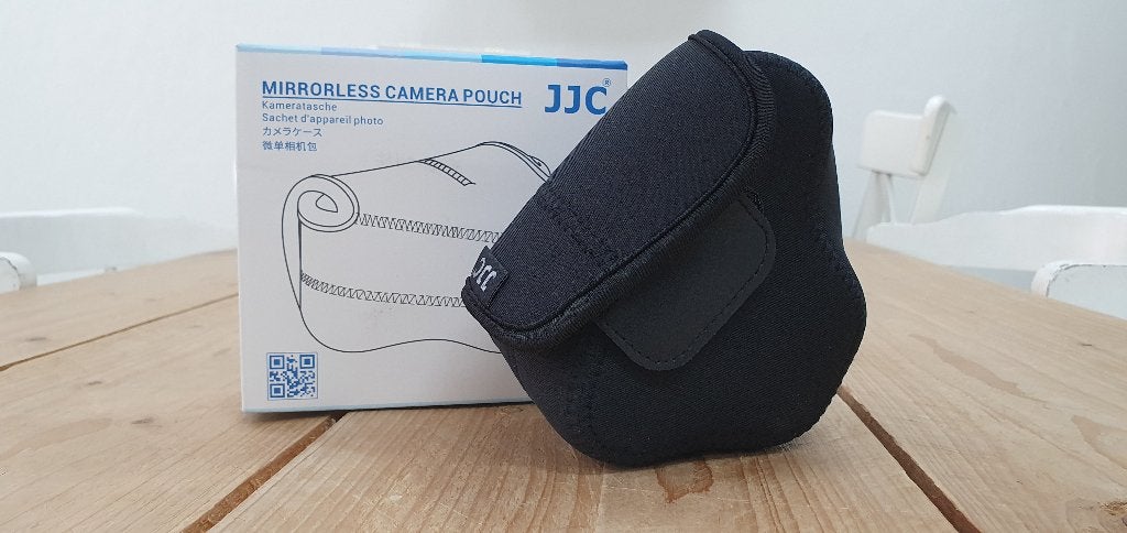 JJC Mirrorless Camera pouch / neopreen tas / cover - OC-F1BK, Overige merken, Hoes, Ophalen of Verzenden, Zo goed als nieuw