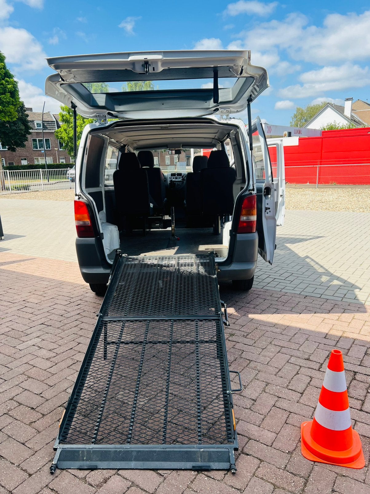 Mercedes-Benz Vito 2.1 108 CDI DC 2002 Rolstoelbus invalide, Voorwielaandrijving, Stof, Aangepast voor mindervaliden, 4 cilinders