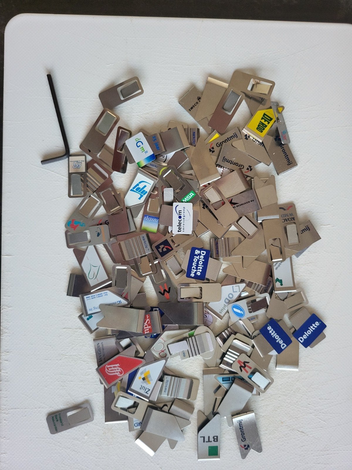 Grote partij diverse boekenleggers/paperclips, Ophalen, Gebruikt