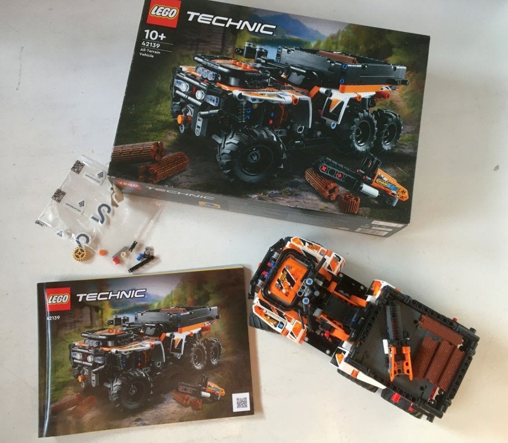 Lego Technic - All-Terrain Vehicle - 42139, Gebruikt, Lego, Compleet, Ophalen of Verzenden