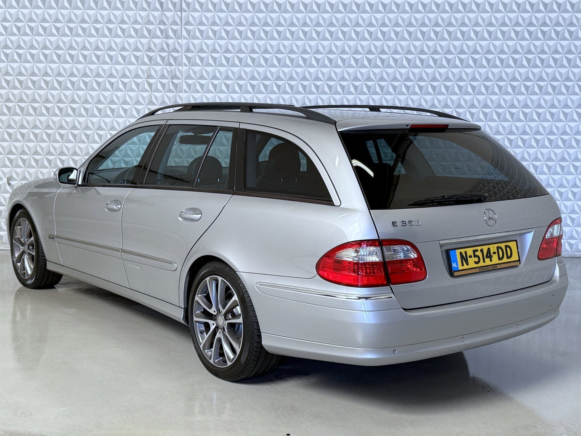 Mercedes-Benz E-klasse Combi 350 Avantgarde / E350 V6 (2005), Auto's, Automaat, Achterwielaandrijving, Gebruikt, Zwart