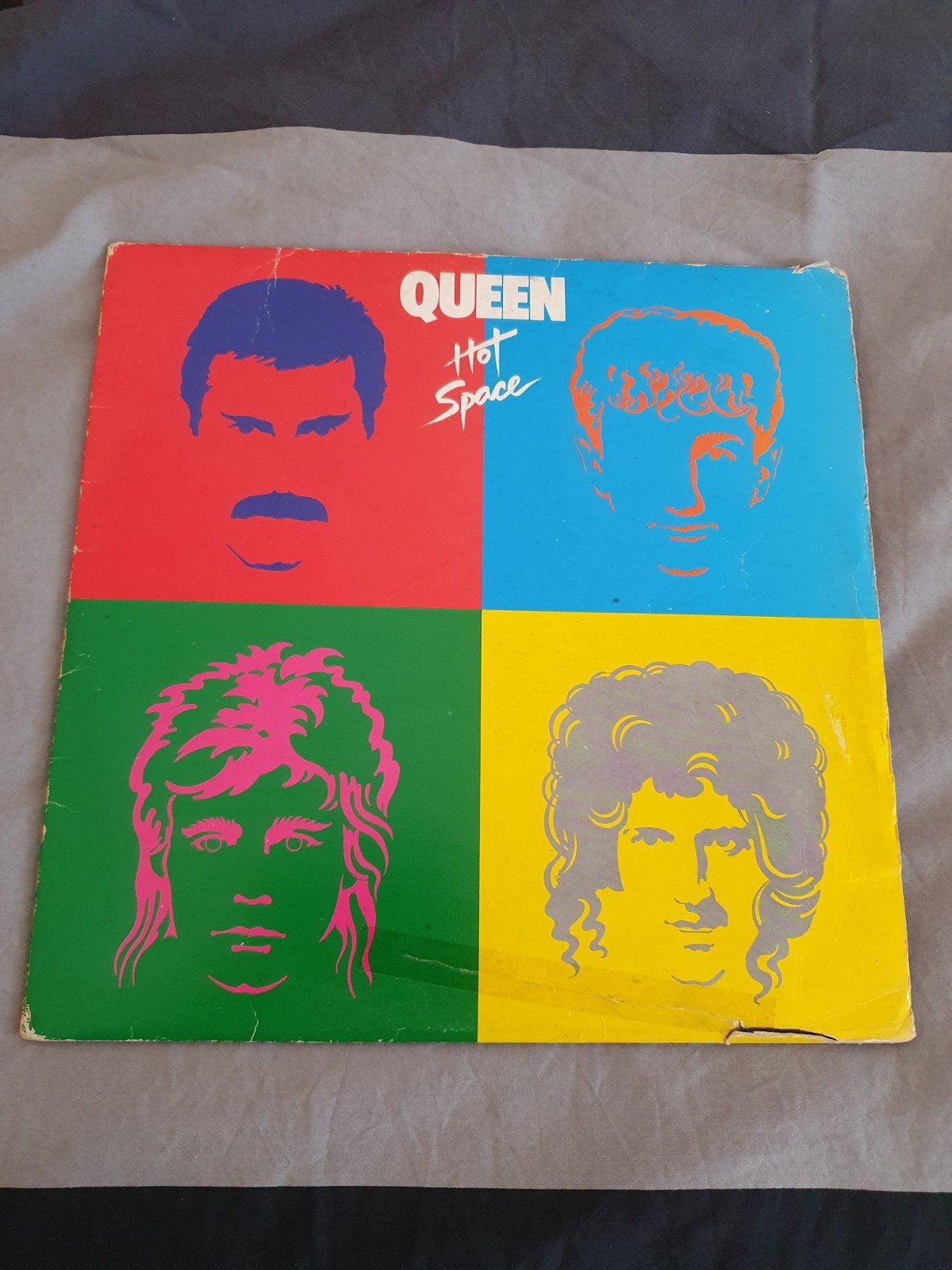 Queen LP JOEGOSLAVIE - Hot Space, Ophalen of Verzenden, Gebruikt, 12 inch, Poprock