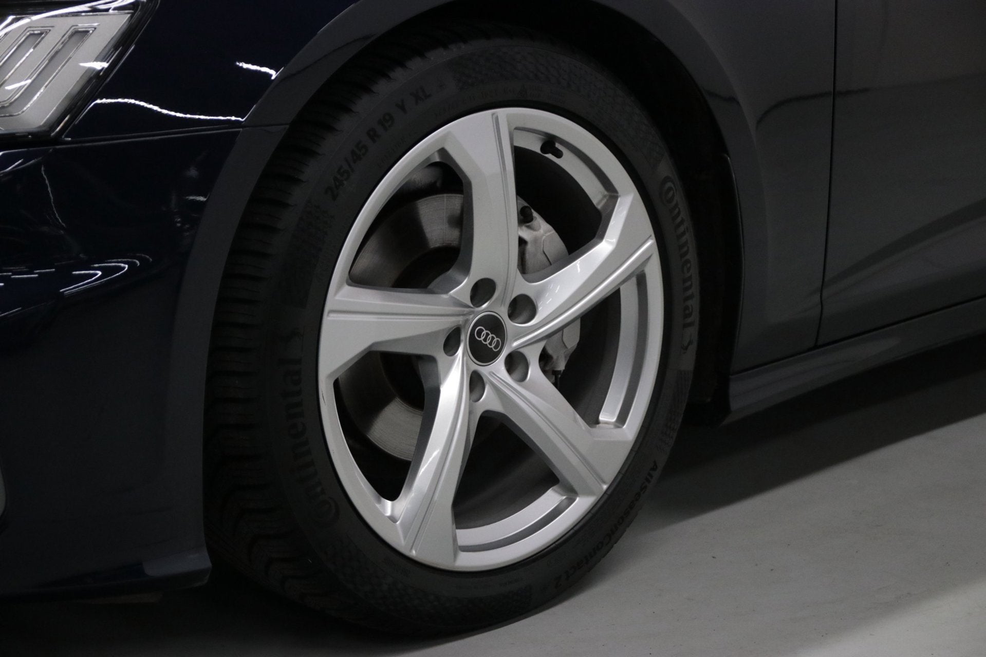 Audi A6 Limousine 40 TFSI S edition/ S-Line/ Trekhaak/ DAB, 15 km/l, 4 cilinders, Blauw, Leder en Stof