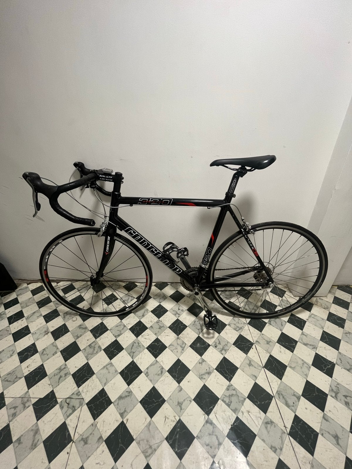 Concorde 320 racefiets - Zwart, 28 inch, 20 versnellingen, 28 inch, Gebruikt, Aluminium, 15 tot 20 versnellingen