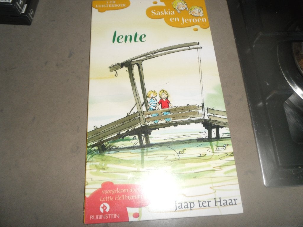 1 cd luisterboek, lente saskia en jeroen, leeftijd 6+, Boeken, Luisterboeken, Ophalen of Verzenden, Cd
