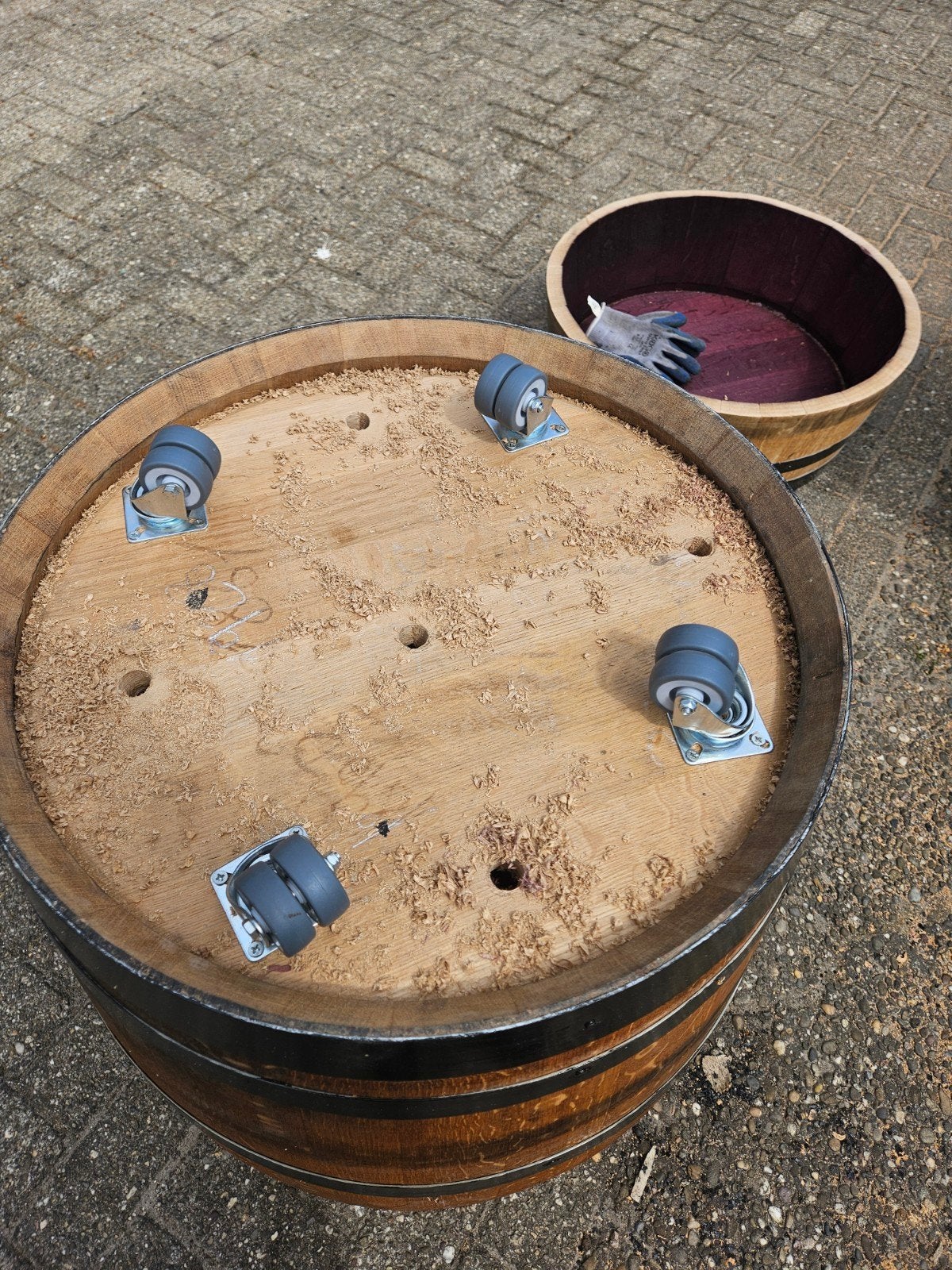 Eikenhouten Bloembak met Wieltjes wijnvat wiskey vaten gelag, Rond, Nieuw, Ophalen of Verzenden, Balkon