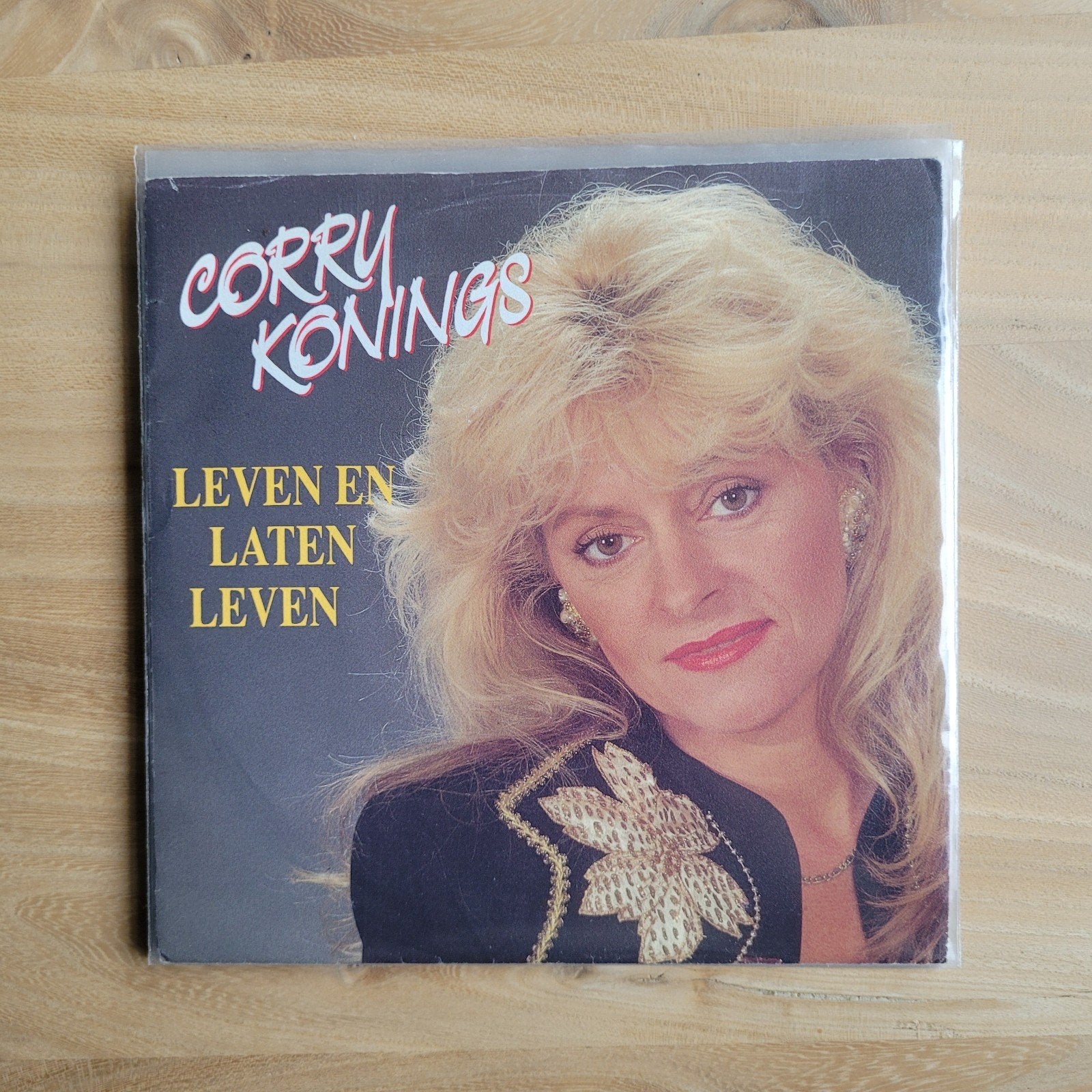 Corry Konings - Leven en Laten Leven (Vinyl Single), Cd's en Dvd's, Ophalen of Verzenden, Gebruikt, Nederlandstalig