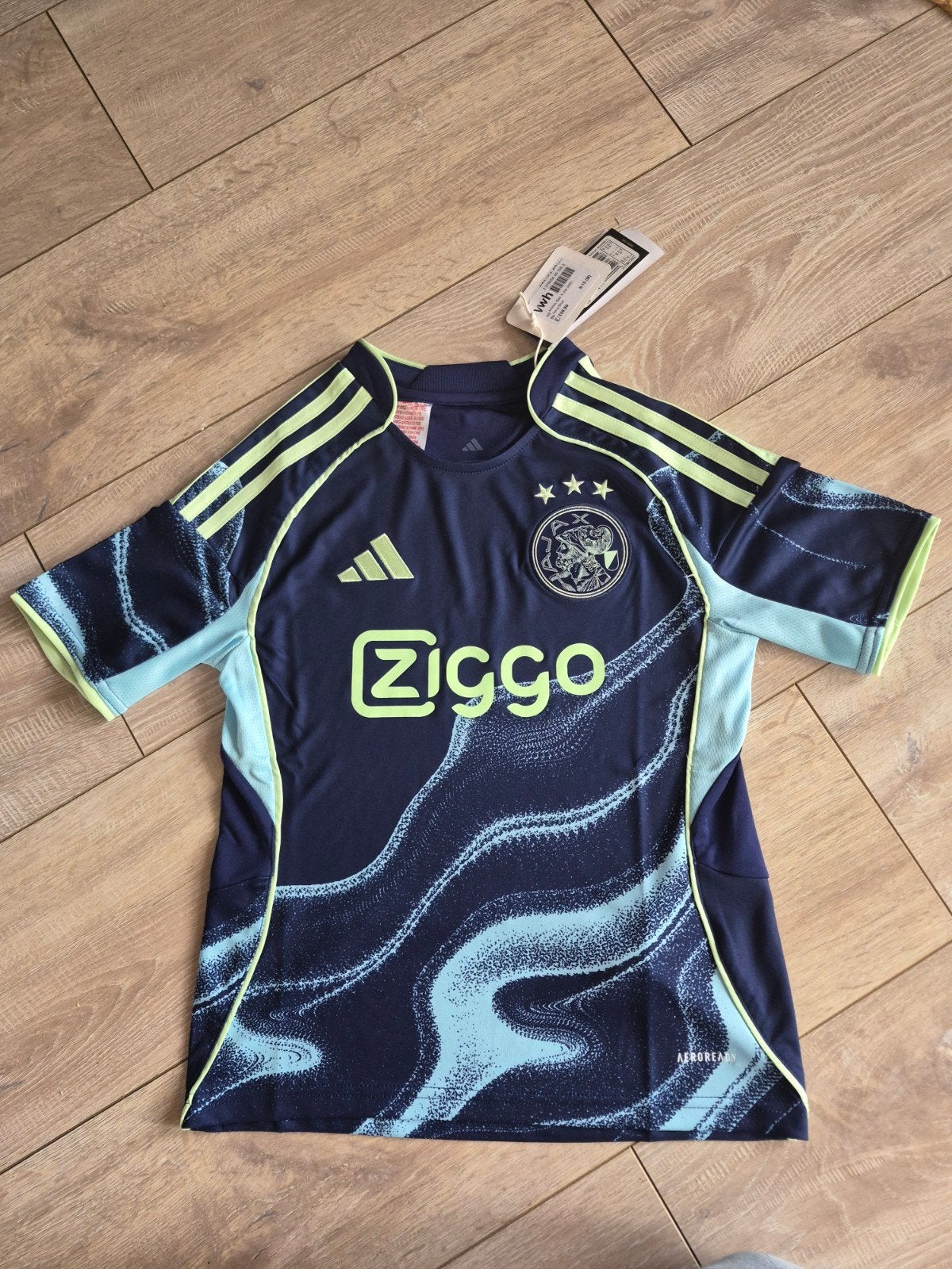 Officieel Ajax uitshirt '25/'26 maat 140 - NIEUW, Ajax, Jongen of Meisje, Nieuw, Ophalen of Verzenden