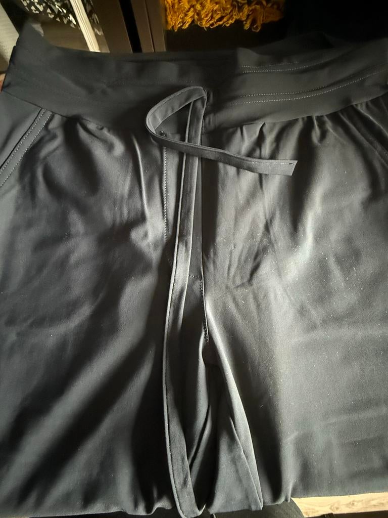 Studio Anneloes 3/4 Billy Broek Donkerblauw met Splitje, Kleding | Dames, Broeken en Pantalons, Blauw, Ophalen of Verzenden, Zo goed als nieuw