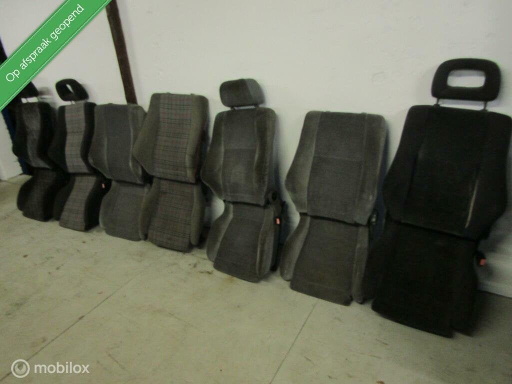 Stoel stoelen achterbanken Opel Kadett E GSI, Auto-onderdelen, Gebruikt, Opel, Ophalen of Verzenden, Opel