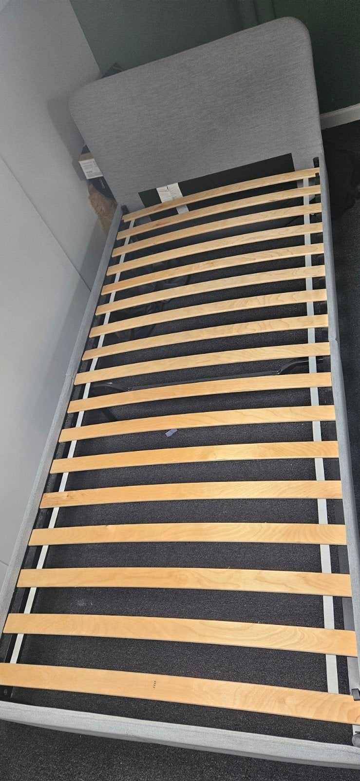 Ikea Slattum eenpersoonsbed 90x200 cm met/zonder matras, Huis en Inrichting, Slaapkamer | Bedden, Ophalen