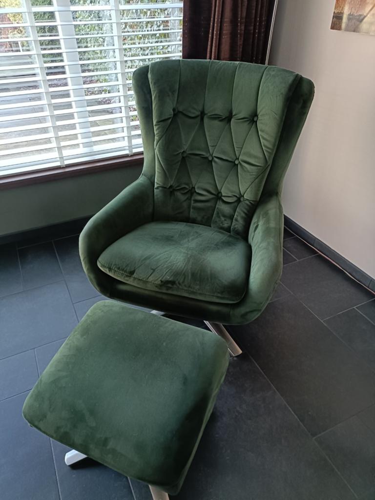 Relax fauteuil in velours groene stof inclusief voetenbankje, Huis en Inrichting, Fauteuils, Ophalen, Minder dan 75 cm, Stof, 50 tot 75 cm