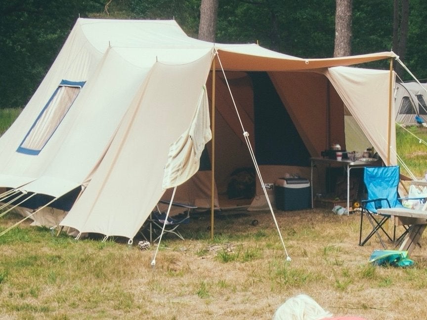 Vrijbuiter Steenuil 6-persoons tent met 3 slaapcabines, Ophalen, Gebruikt, Tot en met 6