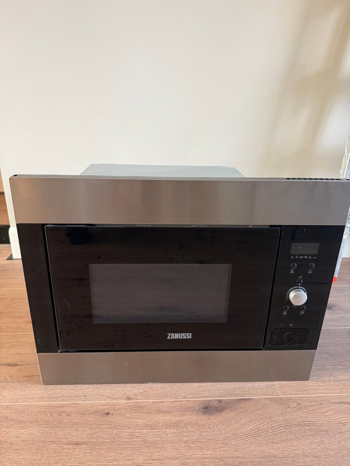 Zanussi magnetron, Witgoed en Apparatuur, Ophalen, Zo goed als nieuw, Inbouw