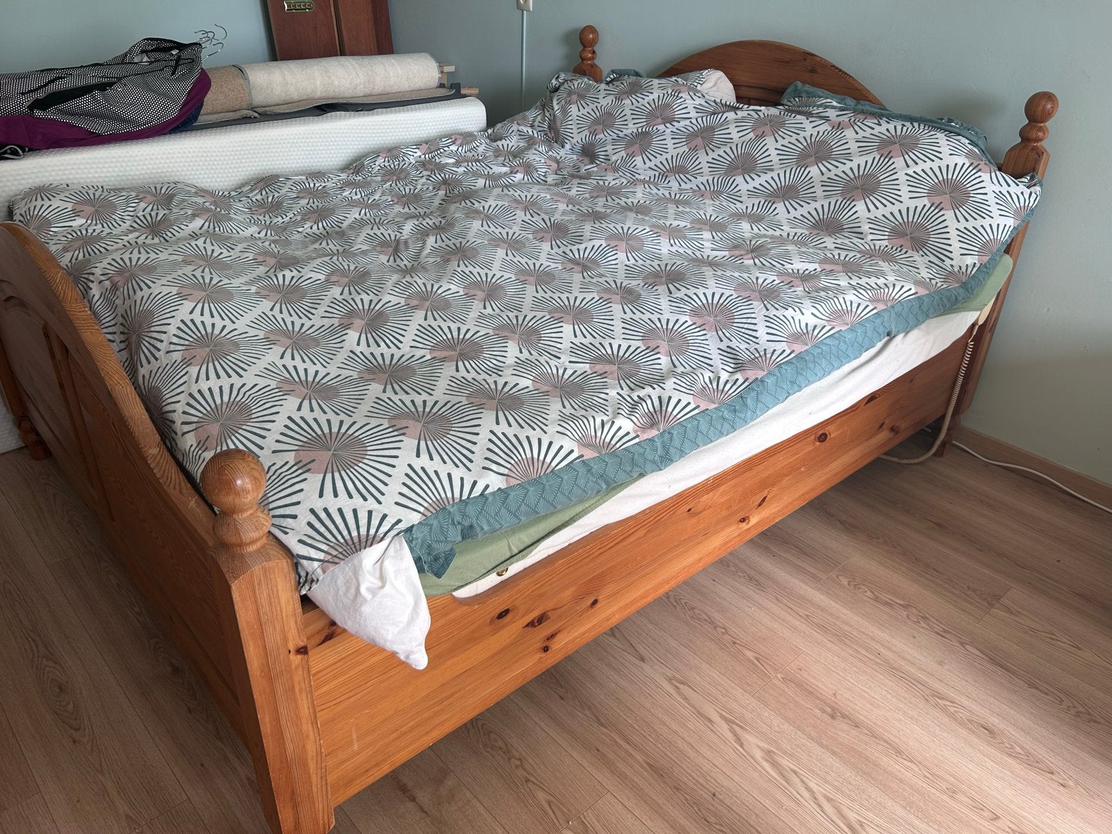 Tweepersoonsbed met verstelbare lattenbodems, Ophalen, Bruin, Tweepersoons, 140 cm