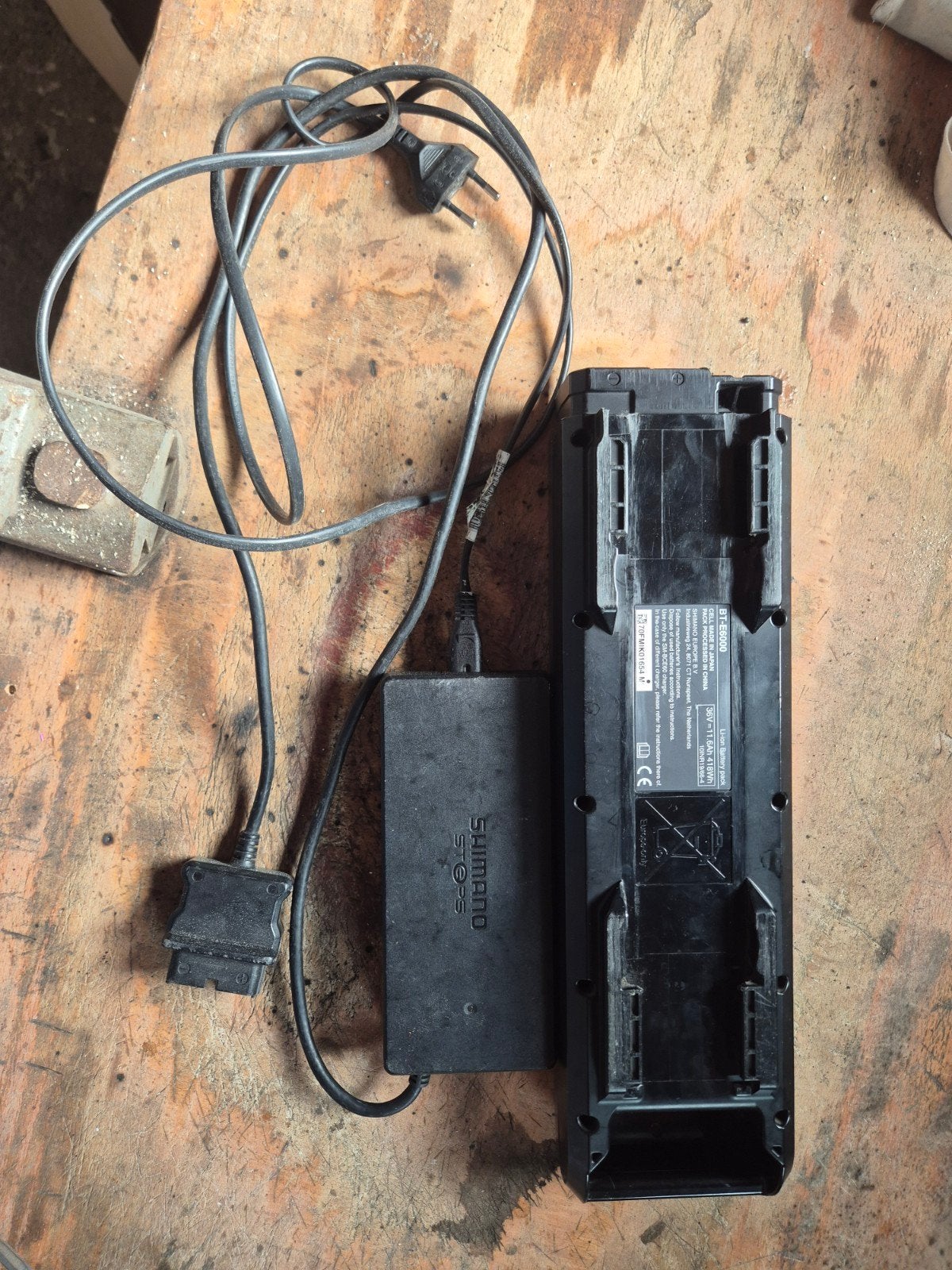 Shimano Steps BT-E6000 accu met oplader, Gebruikt