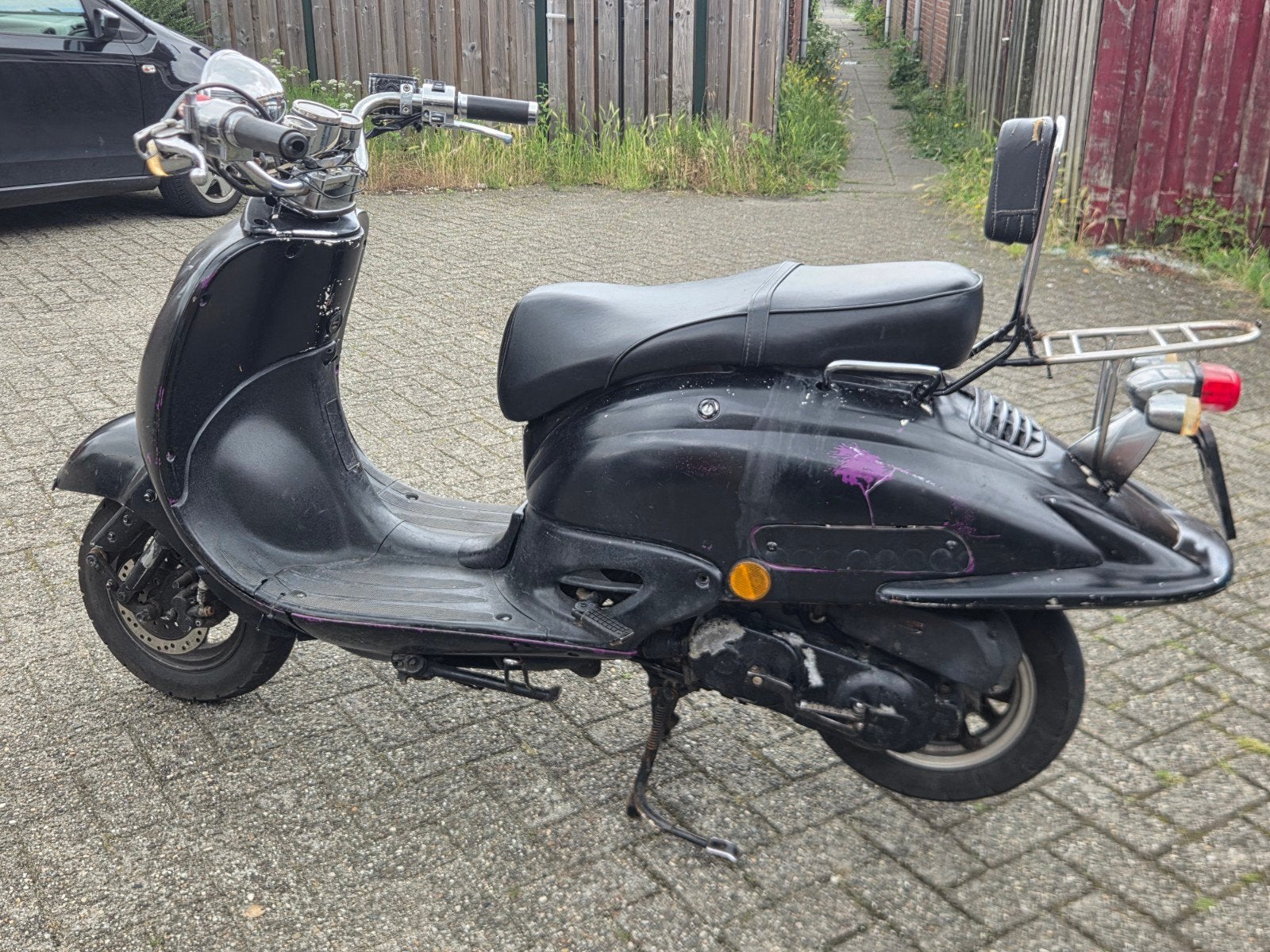 Zwarte Scooter - Gebruikt, Goede Staat, Fietsen en Brommers, Ophalen, Gebruikt, Benzine, Overige merken
