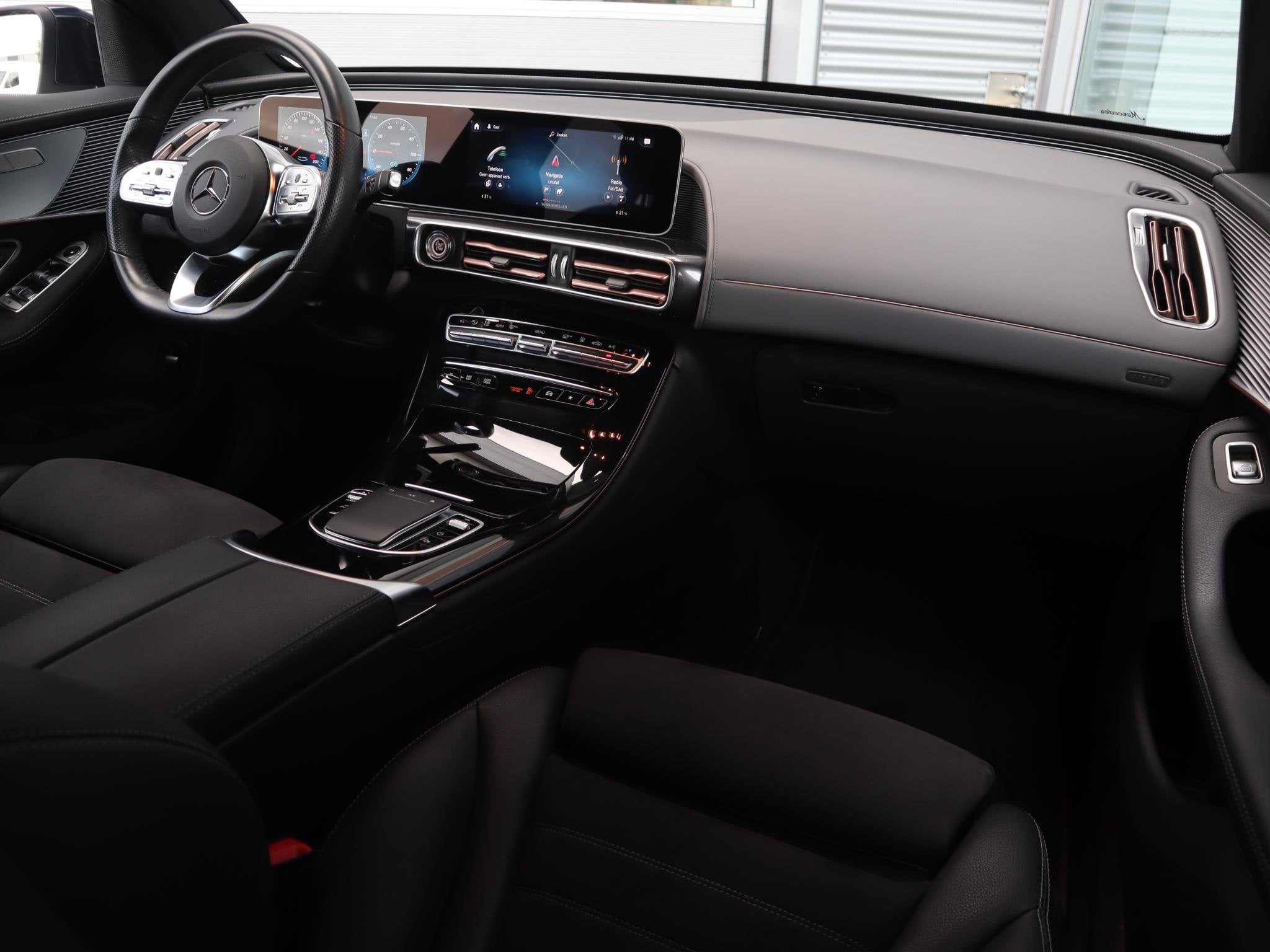 Mercedes-Benz EQC 400 4MATIC Business Solution AMG 80 kWh l, Auto's, Automatische klimaatregeling, Zwart, Blauw, Origineel Nederlands