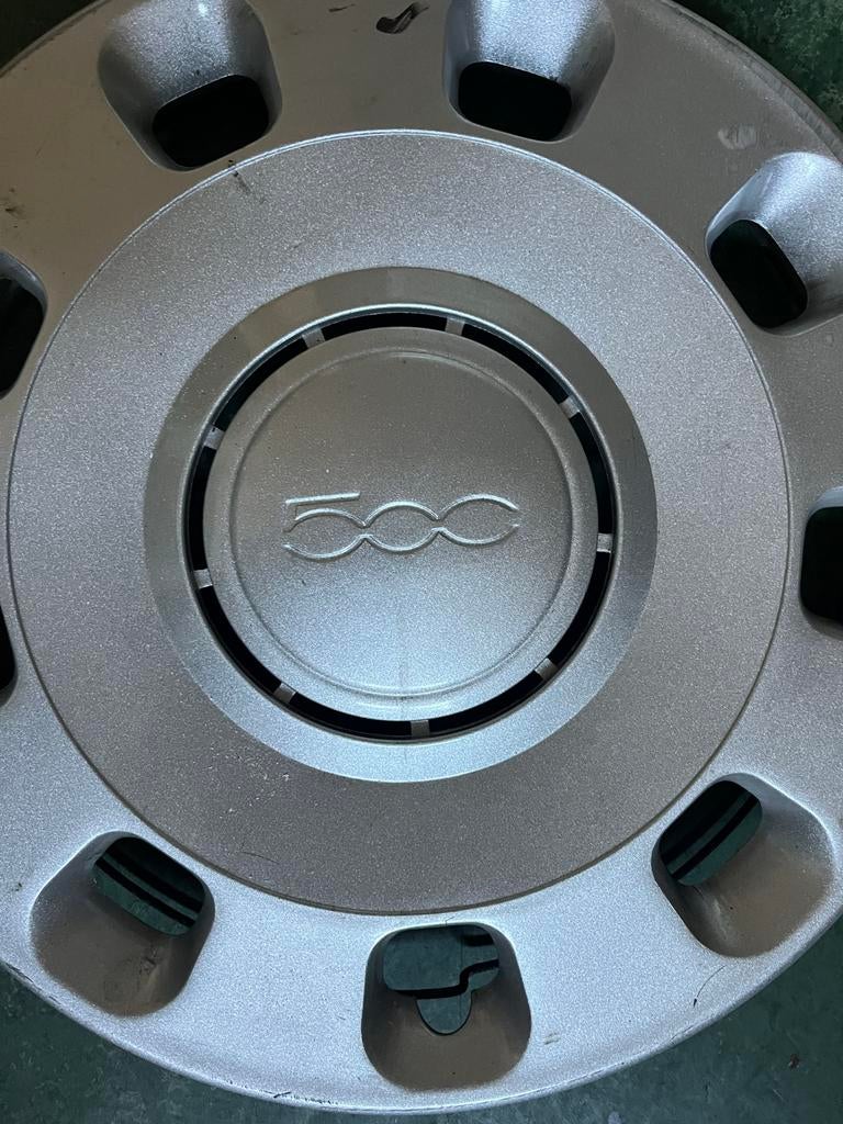 Fiat 500 wieldoppen set - Gebruikt, Auto diversen, Wieldoppen, Gebruikt, Ophalen of Verzenden