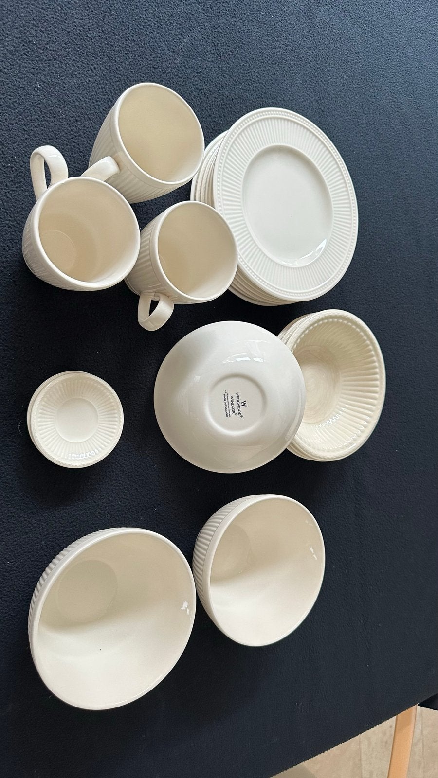 Wedgwood Windsor servies - Borden, kommen, kopjes, Ophalen, Klassiek, Zo goed als nieuw, Bord(en)
